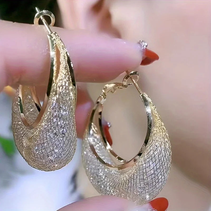 ZUPHAR Classic Round Hoop Earrings – Timeless Fashion Jewelry