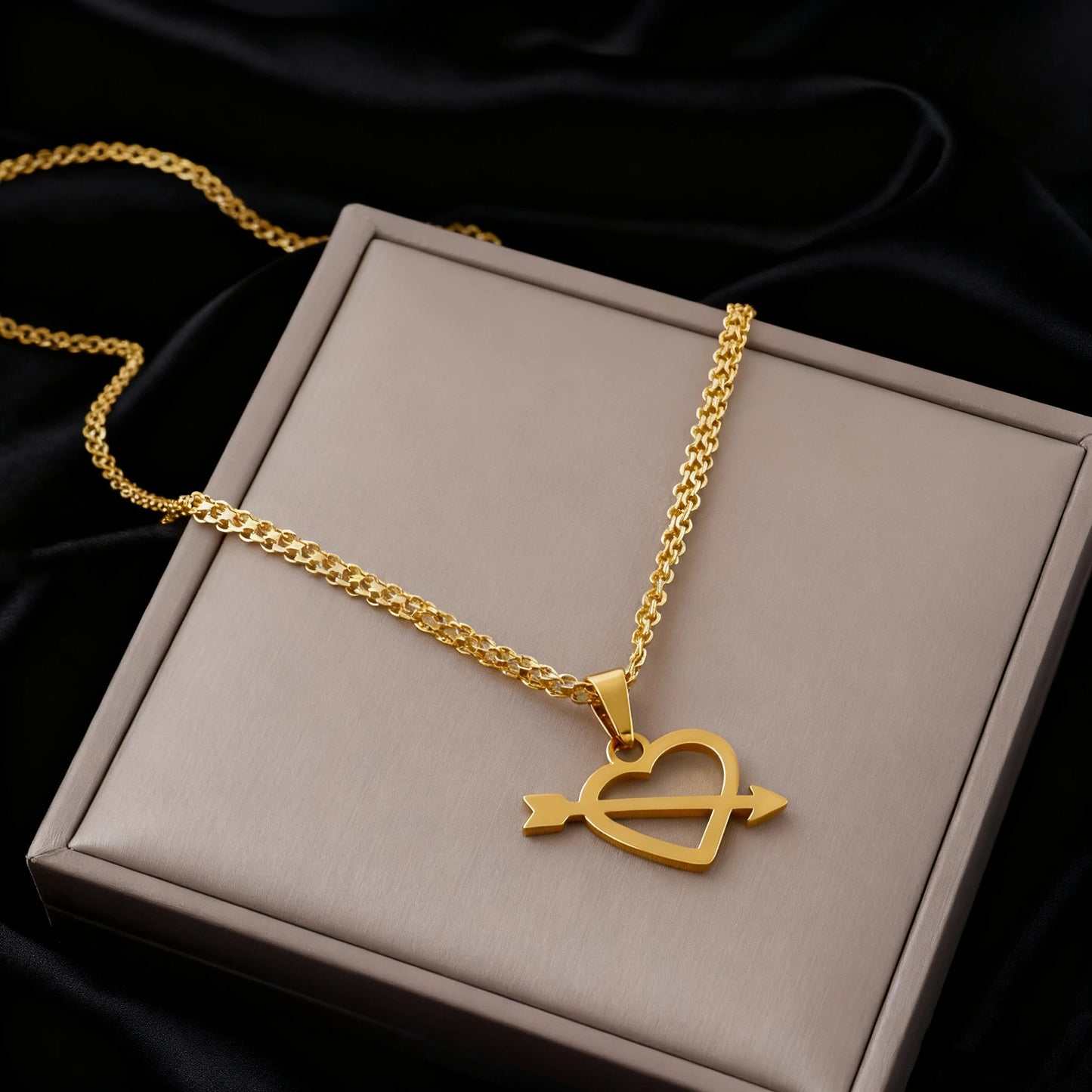 Gold Girl Silhouette Pendant Necklace - 18K Gold Plated Stainless Steel | Gift for Men & Women