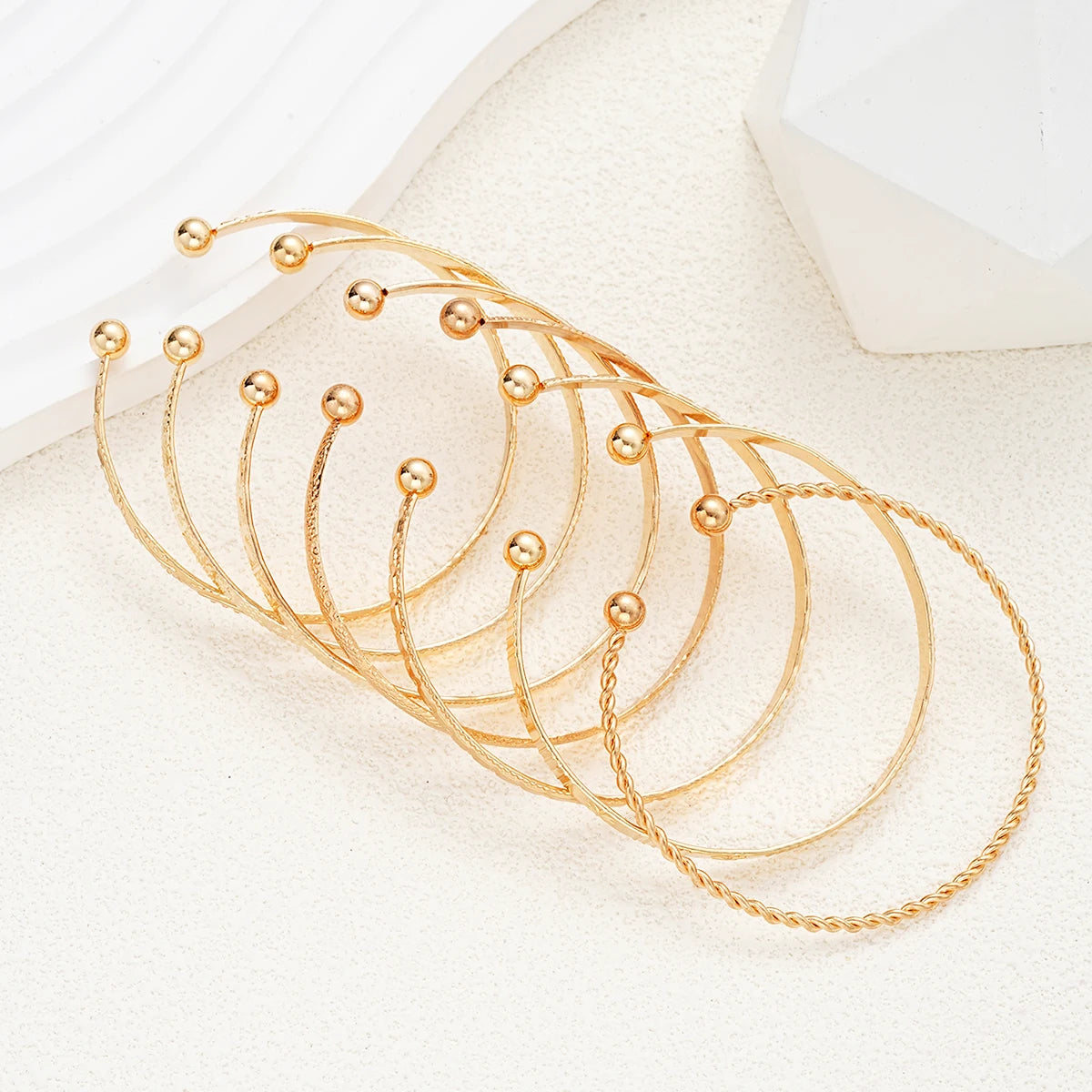 ZUPHAR™ Modern Gold Geometric Cuff Bracelet