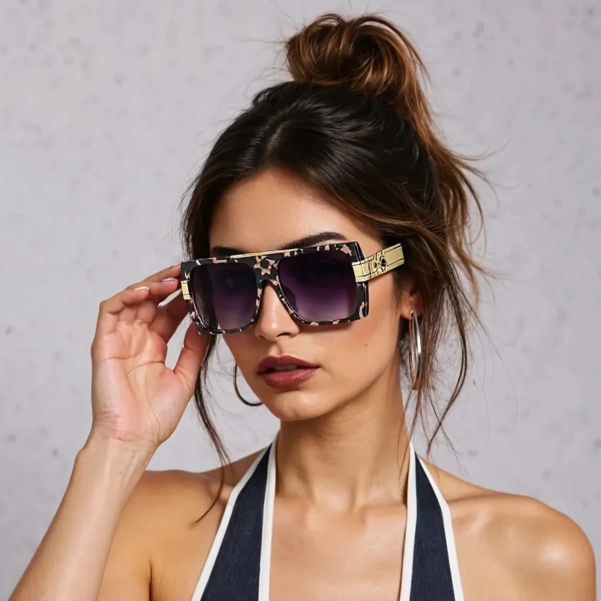 Vintage Square Sunglasses for Women - Gold Decoration | UV400 Anti-Reflective