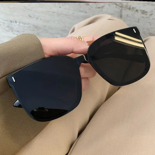 ZUPHAR™ Retro UV Protection Sunglasses – Classic Style for Men & Women