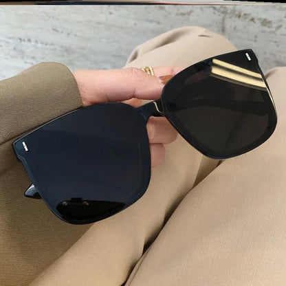 ZUPHAR™ Retro UV Protection Sunglasses – Classic Style for Men & Women