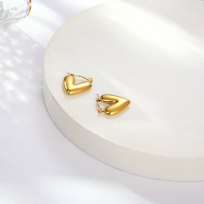 "ZUPHAR™ Minimalist Stud Earrings – Silver and Gold Comparison"