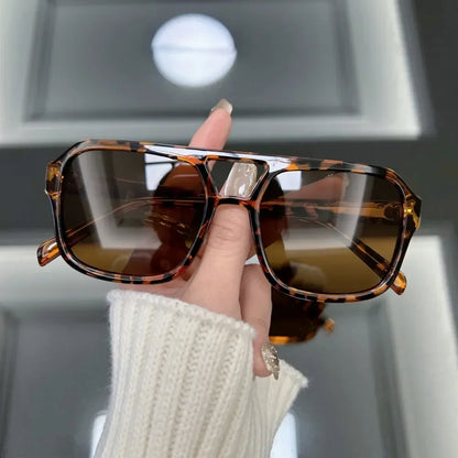 Lunettes de soleil carrées vintage pour femmes, de marque de créateur, style rétro, verres miroirs, à la mode pour l'extérieur, Lunettes de soleil pour femmes