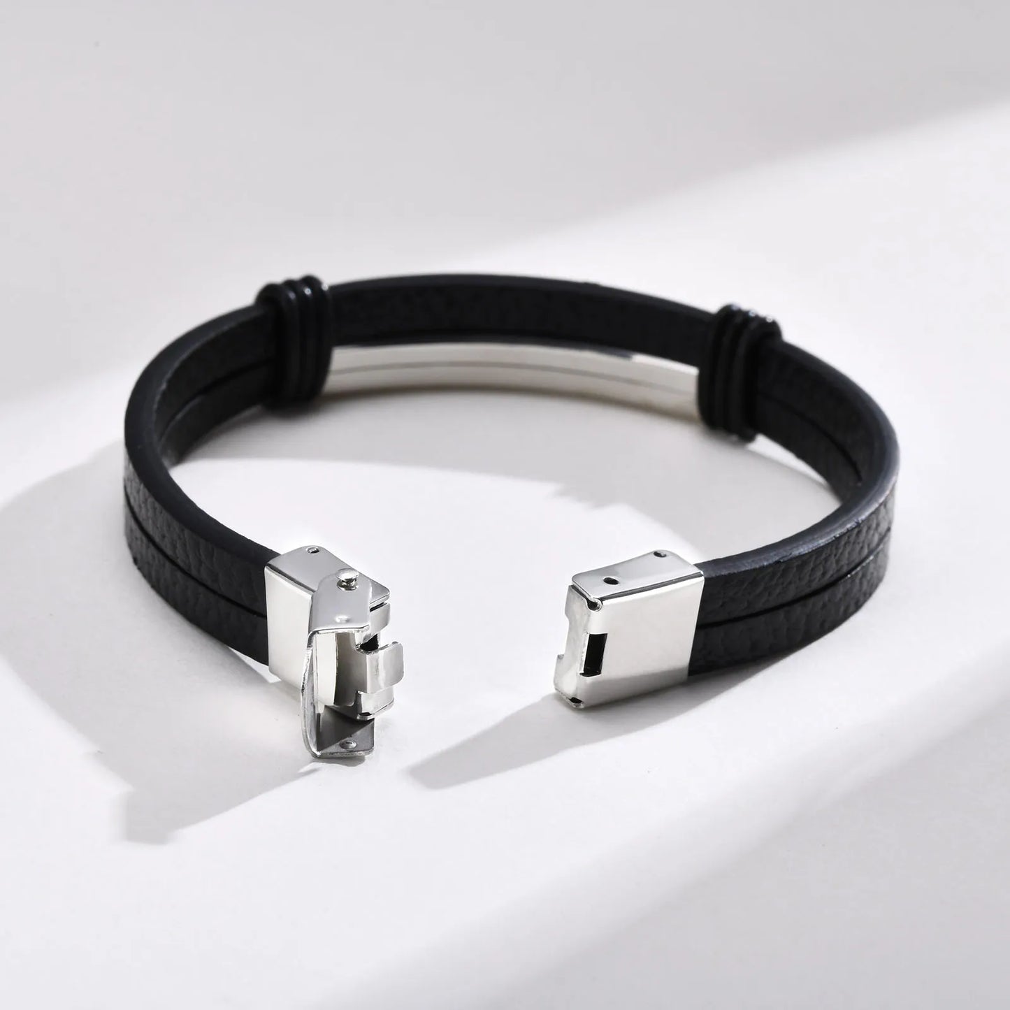 ZUPHAR™ Modern Leather & Stainless Steel Bracelet