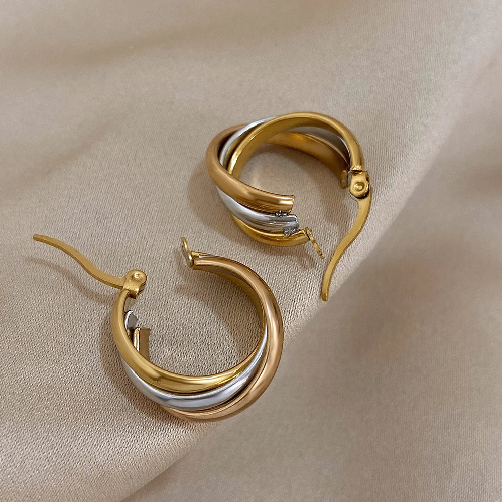 ZUPHAR™ Twisted U-Shape Hoop Earrings – Waterproof Stainless Steel for Women