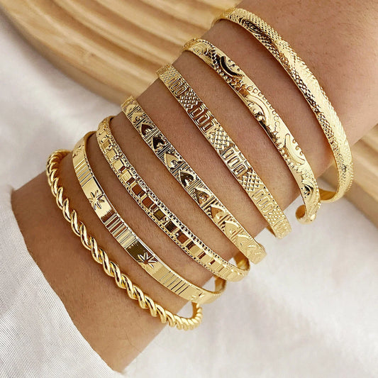 ZUPHAR™ Modern Gold Geometric Cuff Bracelet