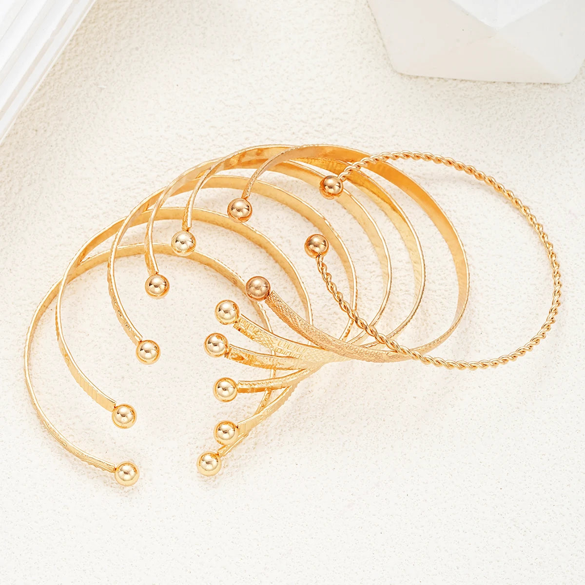 ZUPHAR™ Modern Gold Geometric Cuff Bracelet