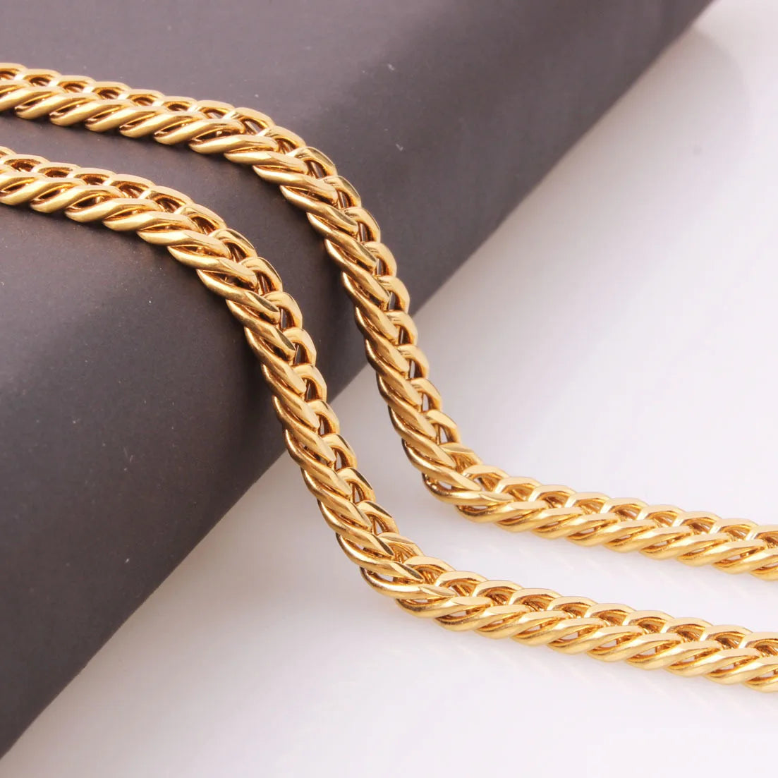 ZUPHAR™ Men’s Gold-Tone Cuban Link Chain
