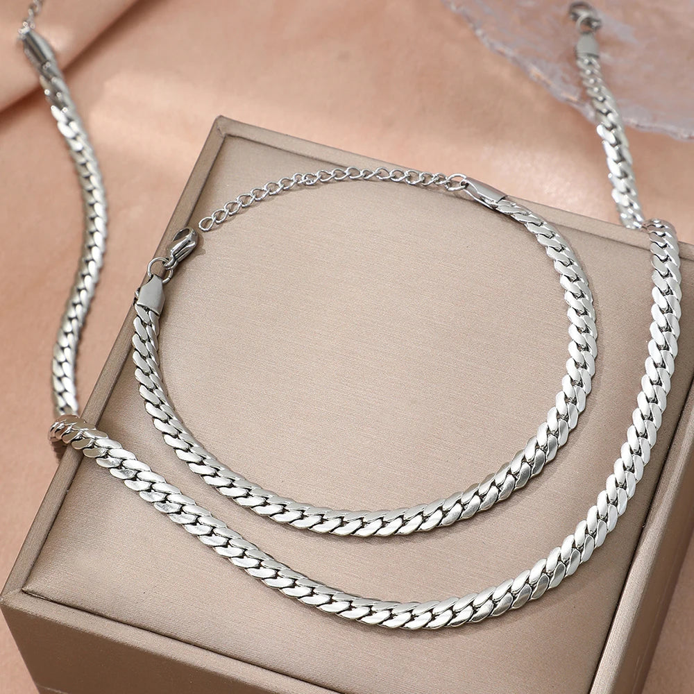 ZUPHAR™ Golden Luxe Necklace & Bracelet Set